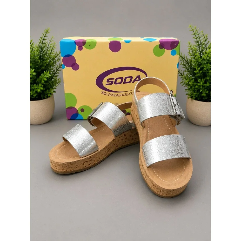 Soda Racoon sandals in size 8